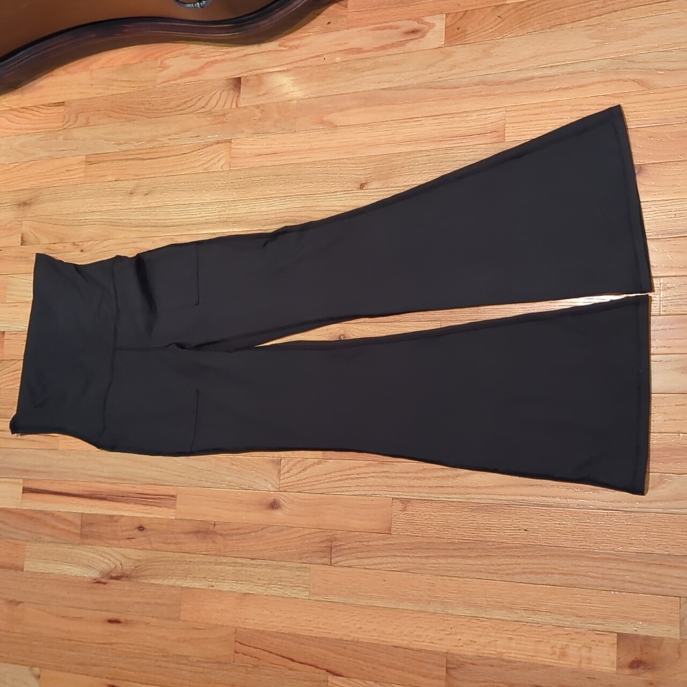 Wide leg flared Offline by Aerie Maternity Leggings
